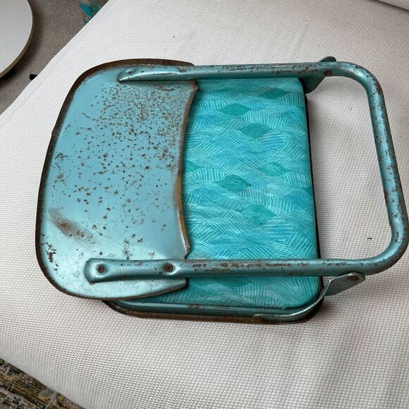Vintage 1950s Teal Folding Stadium Chair w/ Aqua Mod Print Cushion - Picture 4 of 7